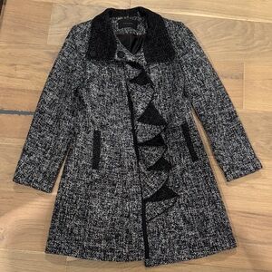 Tahari Black and Gray Textured Trench Coat